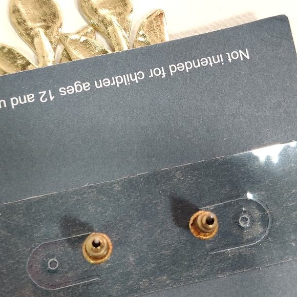 CRAVE GOLD TONE FERN LEAF EARRINGS - Picture 5 of 5